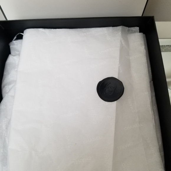 Chanel empty box - Picture 2 of 5